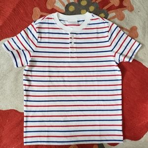 Hanna Andersson t-shirt.